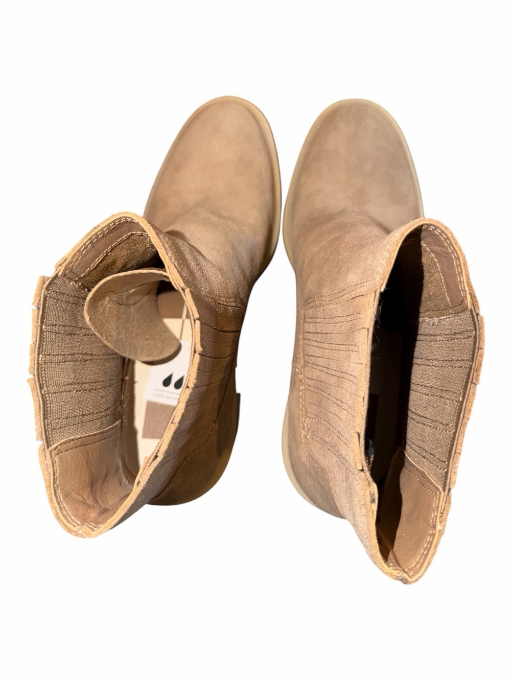 Dolce Vita Beige Suede Block-Heel Chelsea Ankle Boots - Picture 3 of 5